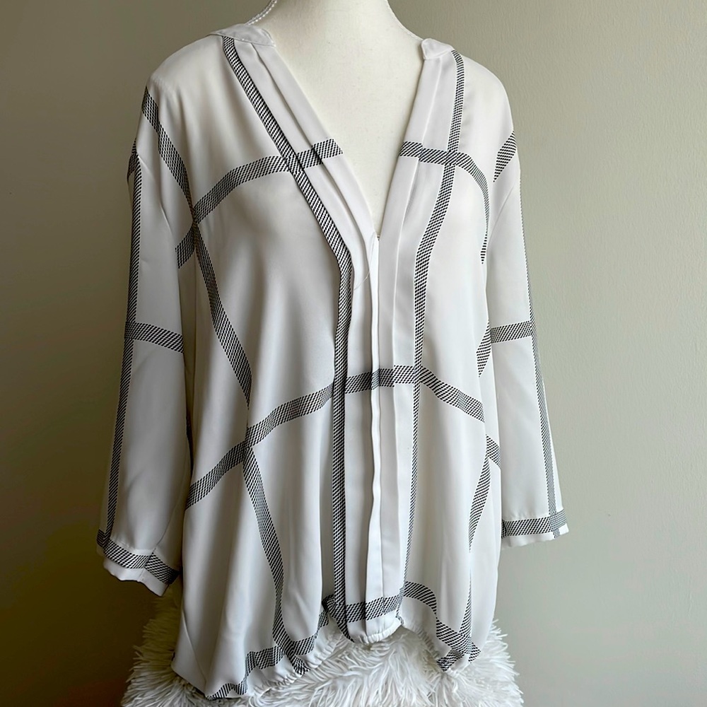 Women’s dress shirt, long sleeve, V-neck